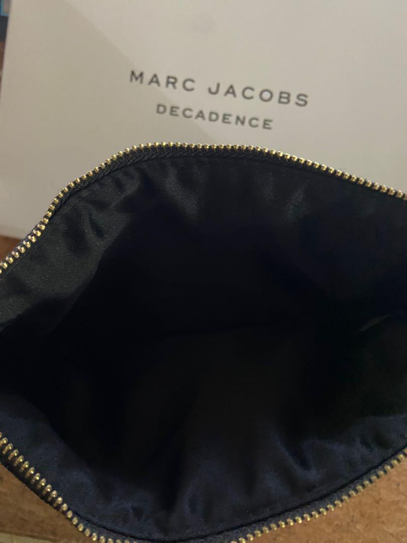 Marc Jacobs Decadence pouch (Category: Luxury Bags & Wallets) located in Quezon City. Submitted by heyone (Listing ID 1157599837, Image 3). Description: .