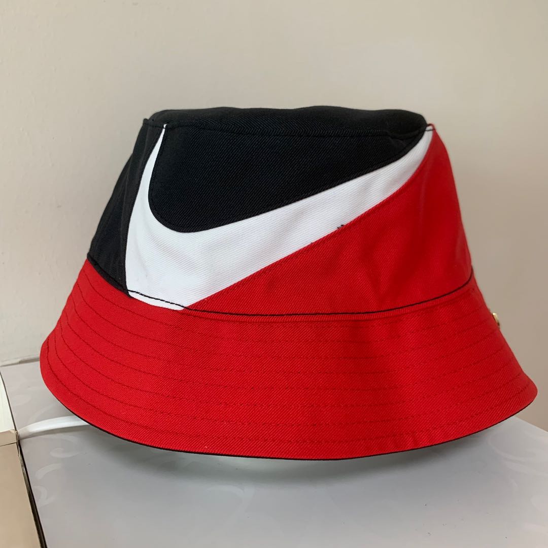 Nike Reversible Bucket Hat, Women's Fashion, Watches & Accessories