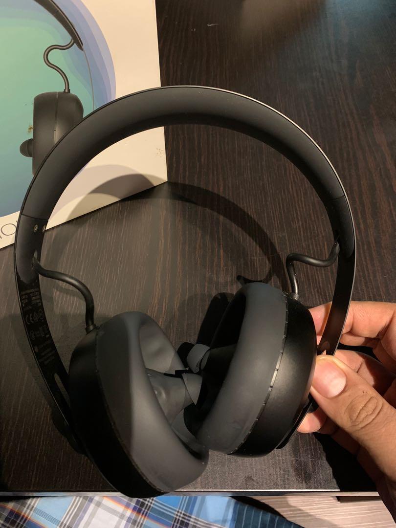 Nuraphone used store