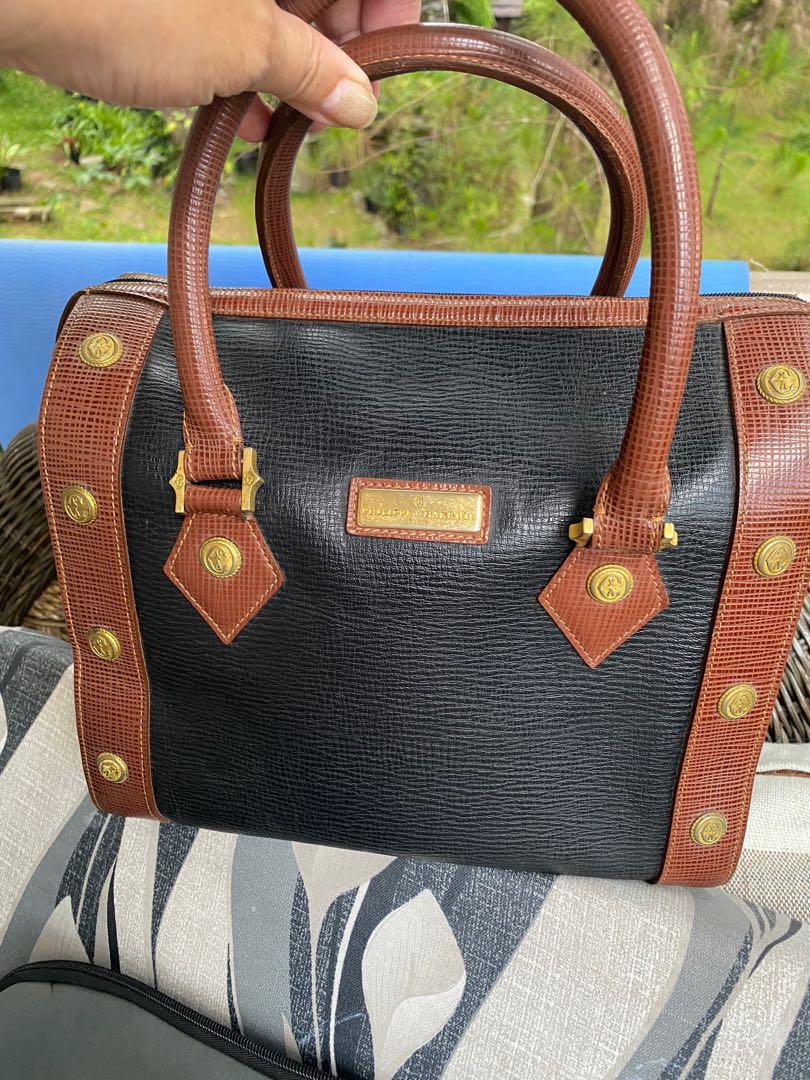Philippe Charriol speedy 30 bag (Category: Luxury Bags & Wallets) located in Butuan. Submitted by natalday (Listing ID 1157561341, Image 1). Description: authentic .