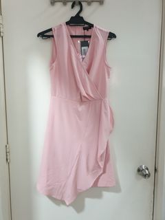 (Category: ) located in . Submitted by clearnewwardrobe (Listing ID 1157570452, Image 1). Description: .