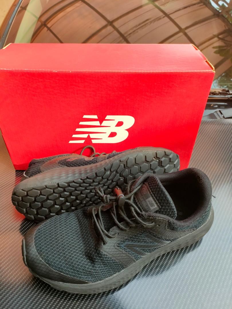 Sepatu New Balance Running course, Olah 