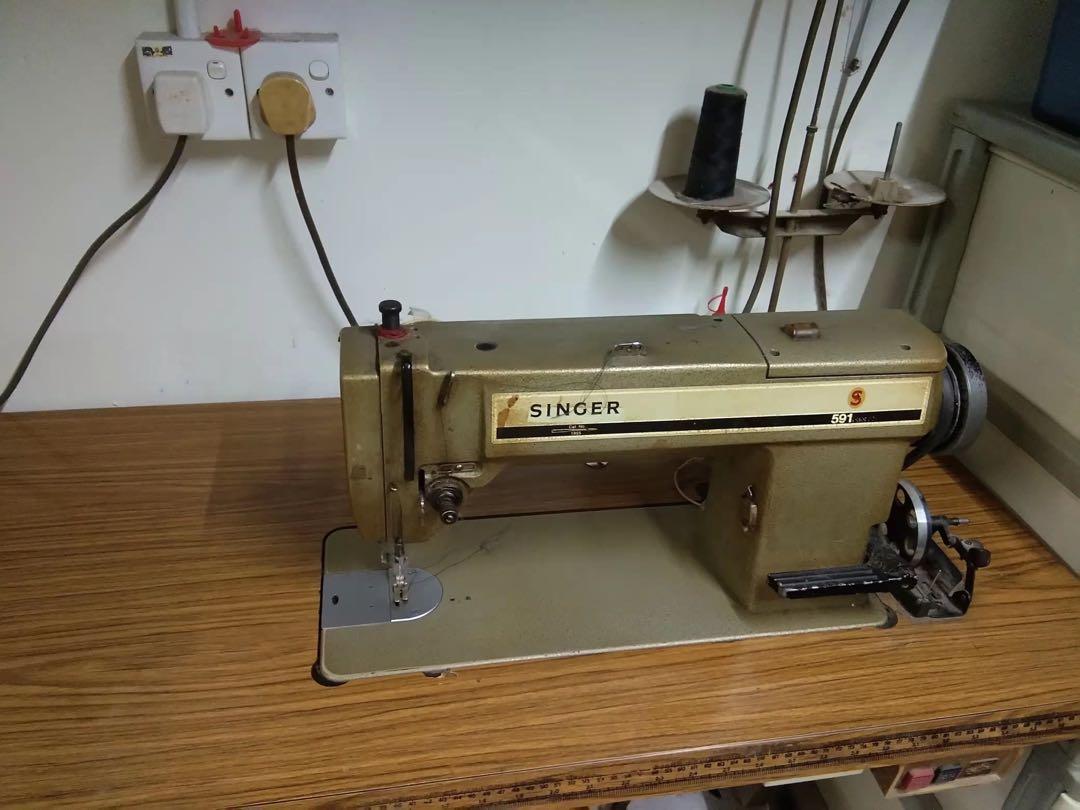 Singer Sewing Machine 591, Looking For on Carousell