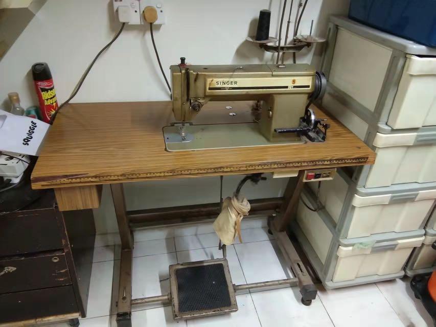 Singer Sewing Machine 591, Looking For on Carousell