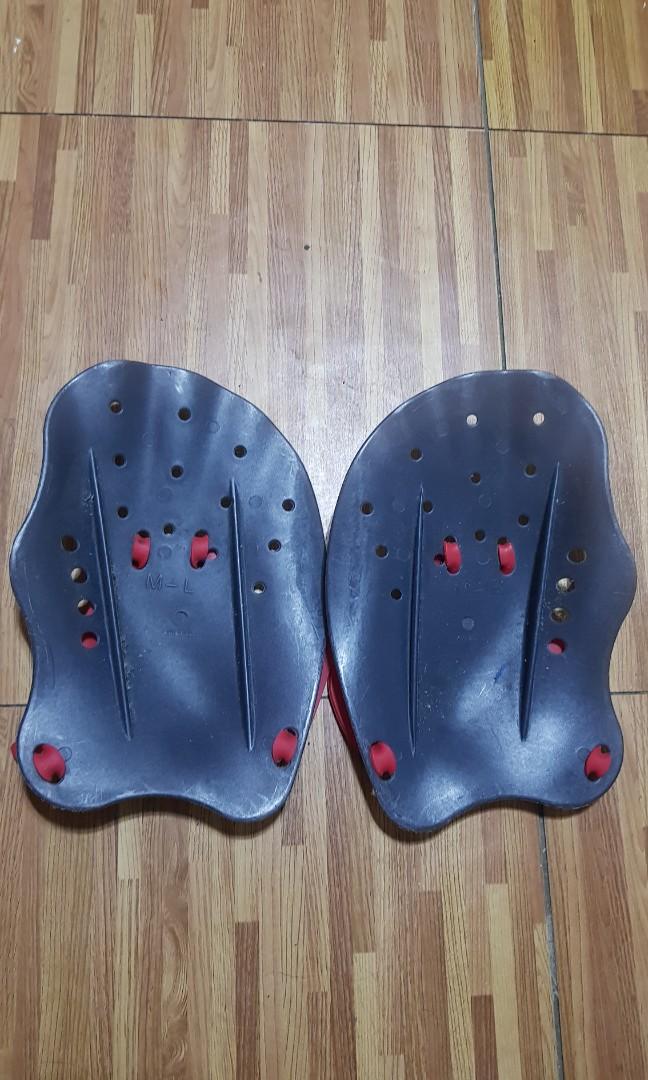 Speedo Hand paddles, Men's Fashion, Tops & Sets, Swim Top & Rash Guards