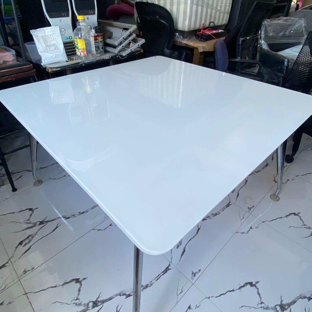 Steelcase table (Category: Tables & Sets) located in Binan City. Submitted by rgmofficefurniture (Listing ID 1157550345, Image 3). Description: Table high quality brass plated stand 120cm height - 72cm 25k with 4 dining chairs slightly negotiable .