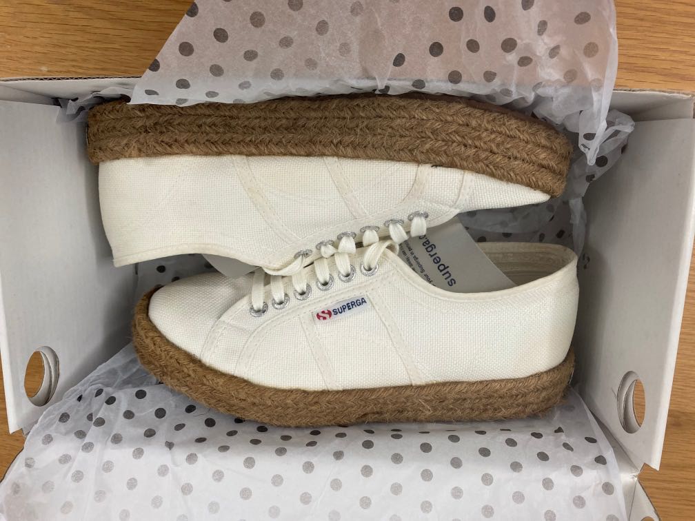 superga size 4