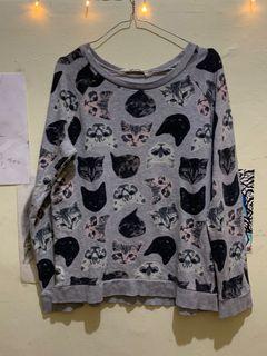 Sweater / Sweatshirt