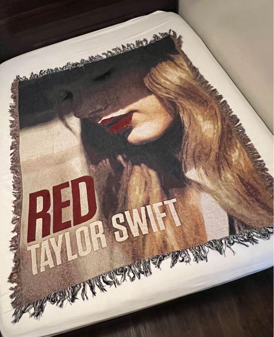 Taylor Swift RED Blanket Tapestry, Hobbies & Toys, Stationary & Craft