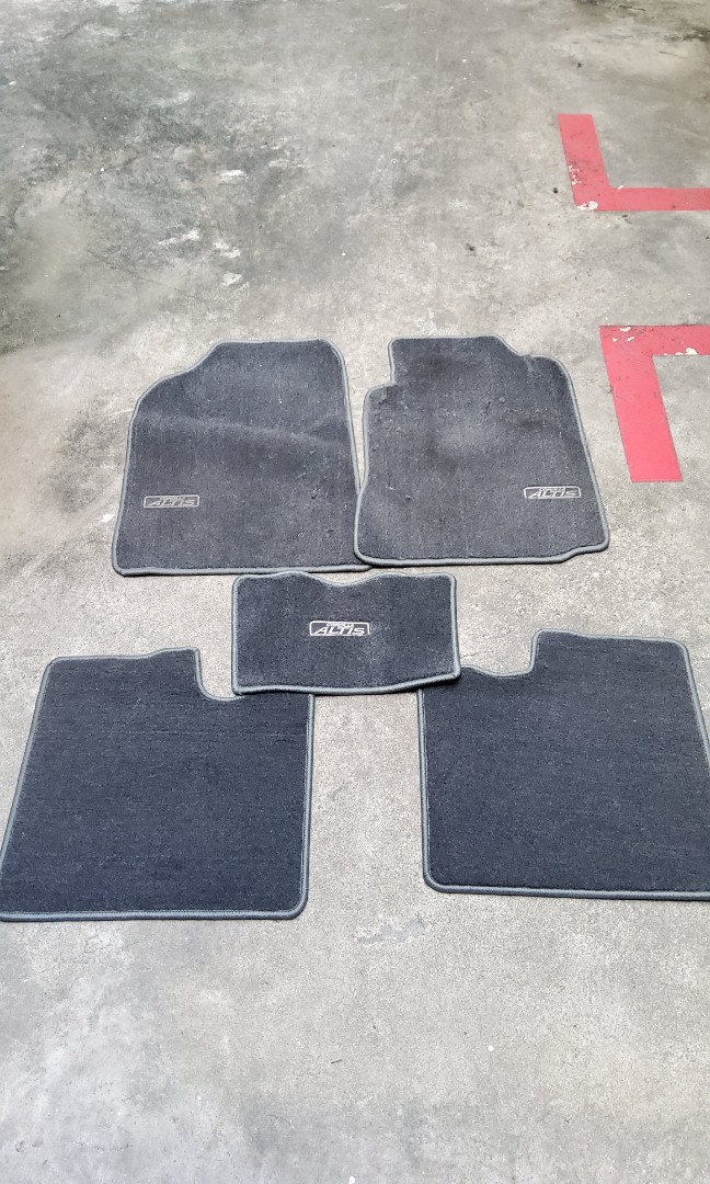 Toyota altis floor mat, Car Accessories, Accessories on Carousell