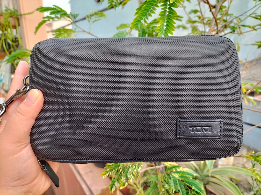 Tumi alpha triple zip discount clutch