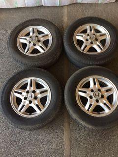 Used CRV Gen 1 Rims with used Tires