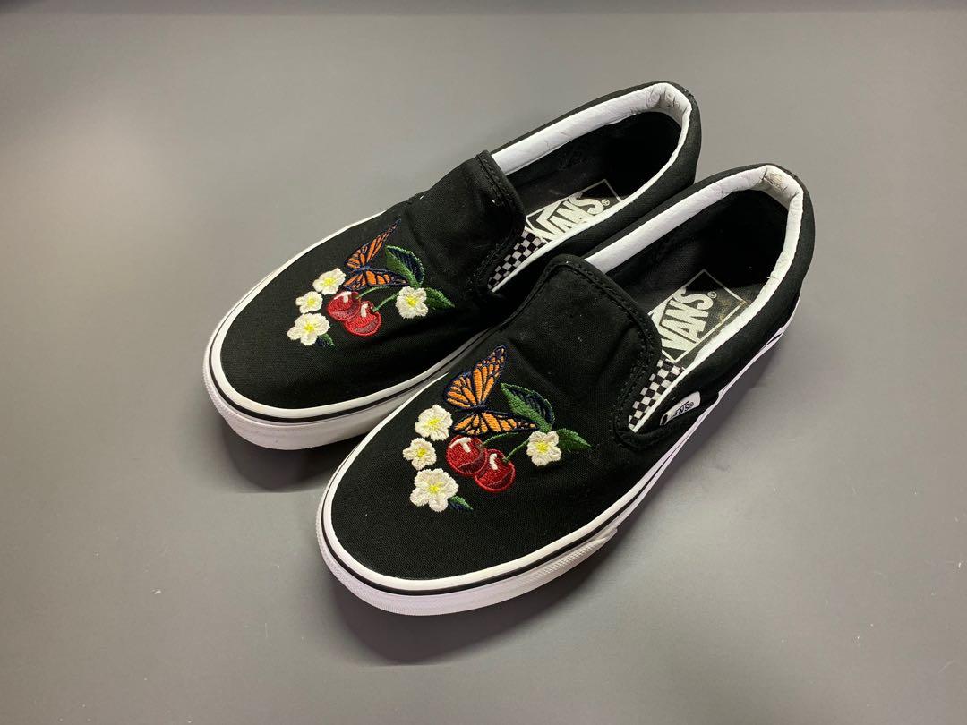 Cherry checkered hotsell vans slip on