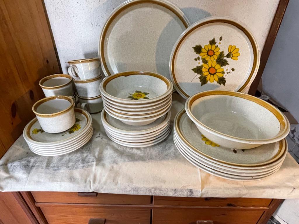 Vintage Mikasa stoneware dining set for 6 pax from late 70s early 80s