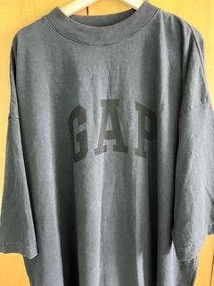 WTS BN Yeezy Gap 3/4 Tee Size M