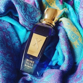 （分類：）位於 。 由 zachparfums 提交（商品編號 1157569775，圖片 1）。簡介： 。