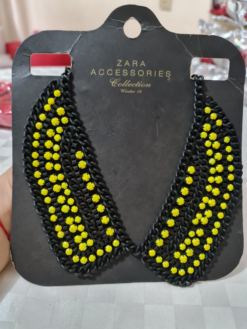 Zara Accessories Collection Bib Necklace, Women's Fashion, Jewelry & Organizers, Necklaces on