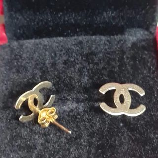 (Category: ) located in . Submitted by Angelacollection19 (Listing ID 1157762259, Image 1). Description: .