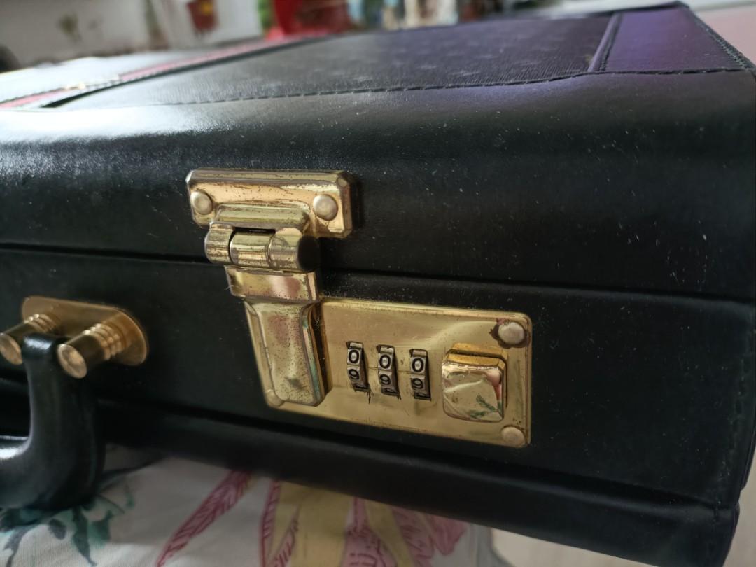 Gucci hard top briefcase