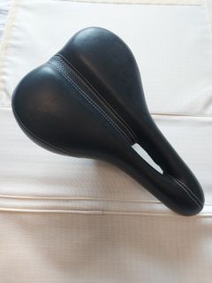 （分類：）位於 。 由 bitty.ab 提交（商品編號 1157672908，圖片 1）。簡介： 。