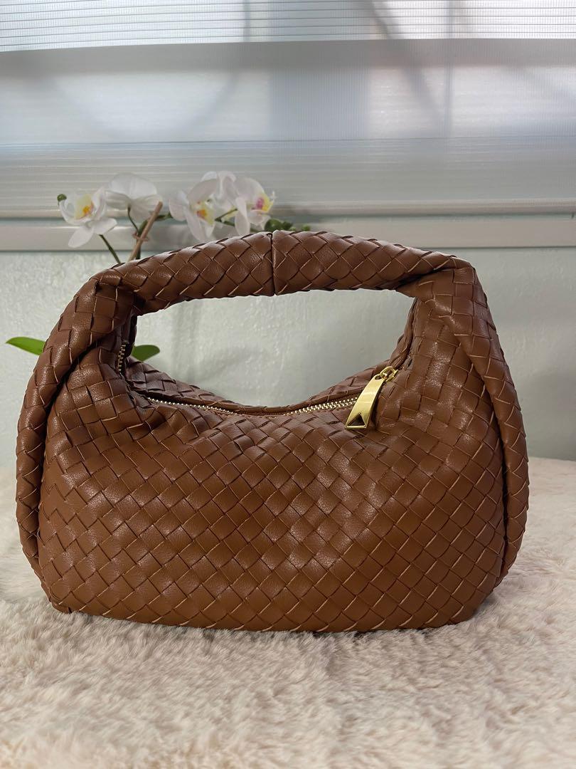 Bottega veneta jodie medium cheap