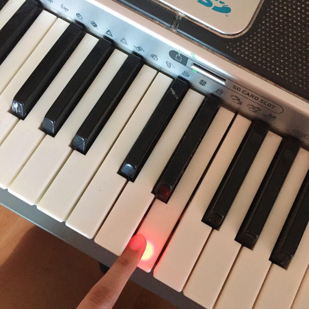 Casio Digital LK200s Lighting Keyboard Piano, Hobbies & Toys, Music
