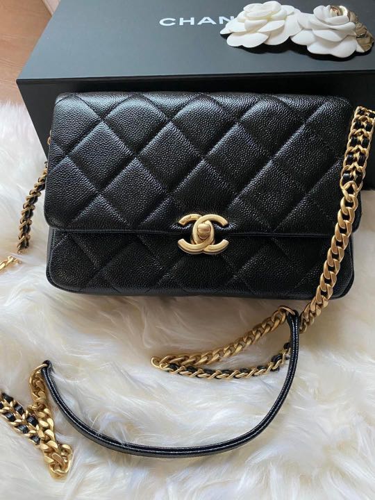 Chanel 22P Small Melody Flap bag in Caviar Black, Luxury, Bags & Wallets on  Carousell