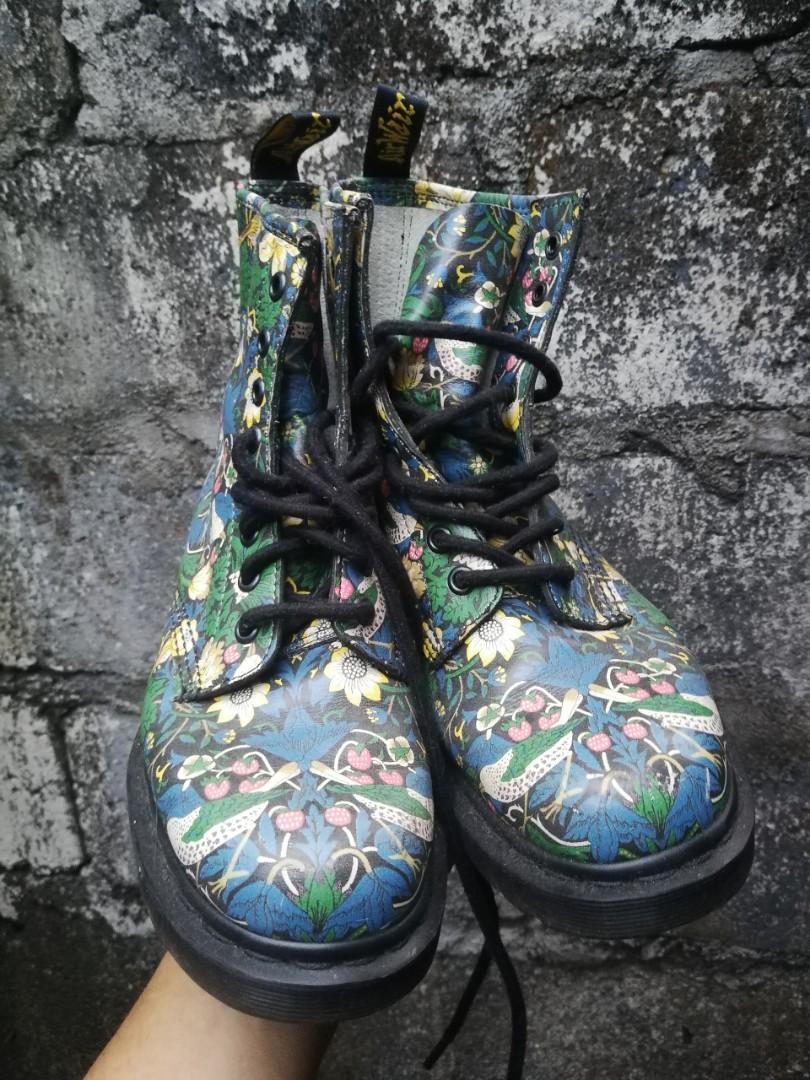 Dr store martens liberty