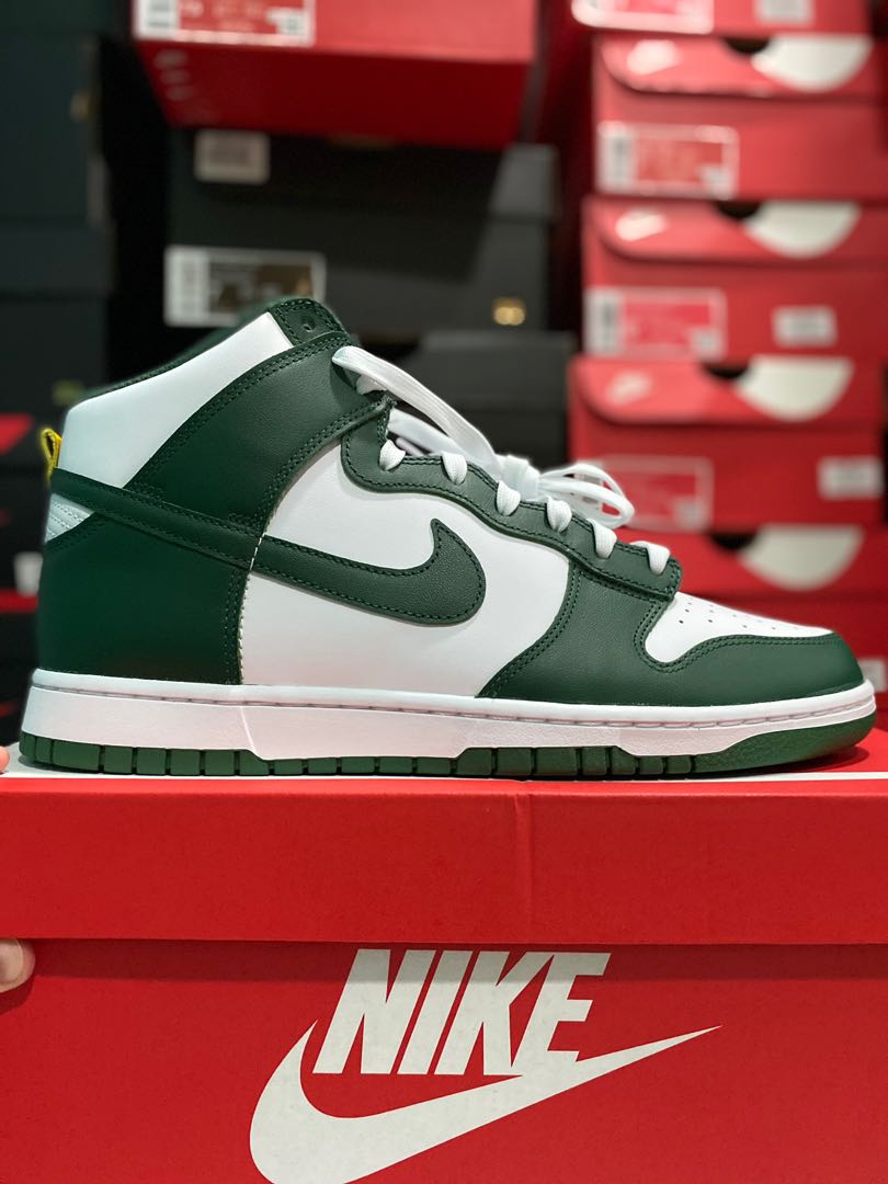 Dunk high noble green, Men's Fashion, Footwear, Sneakers on Carousell