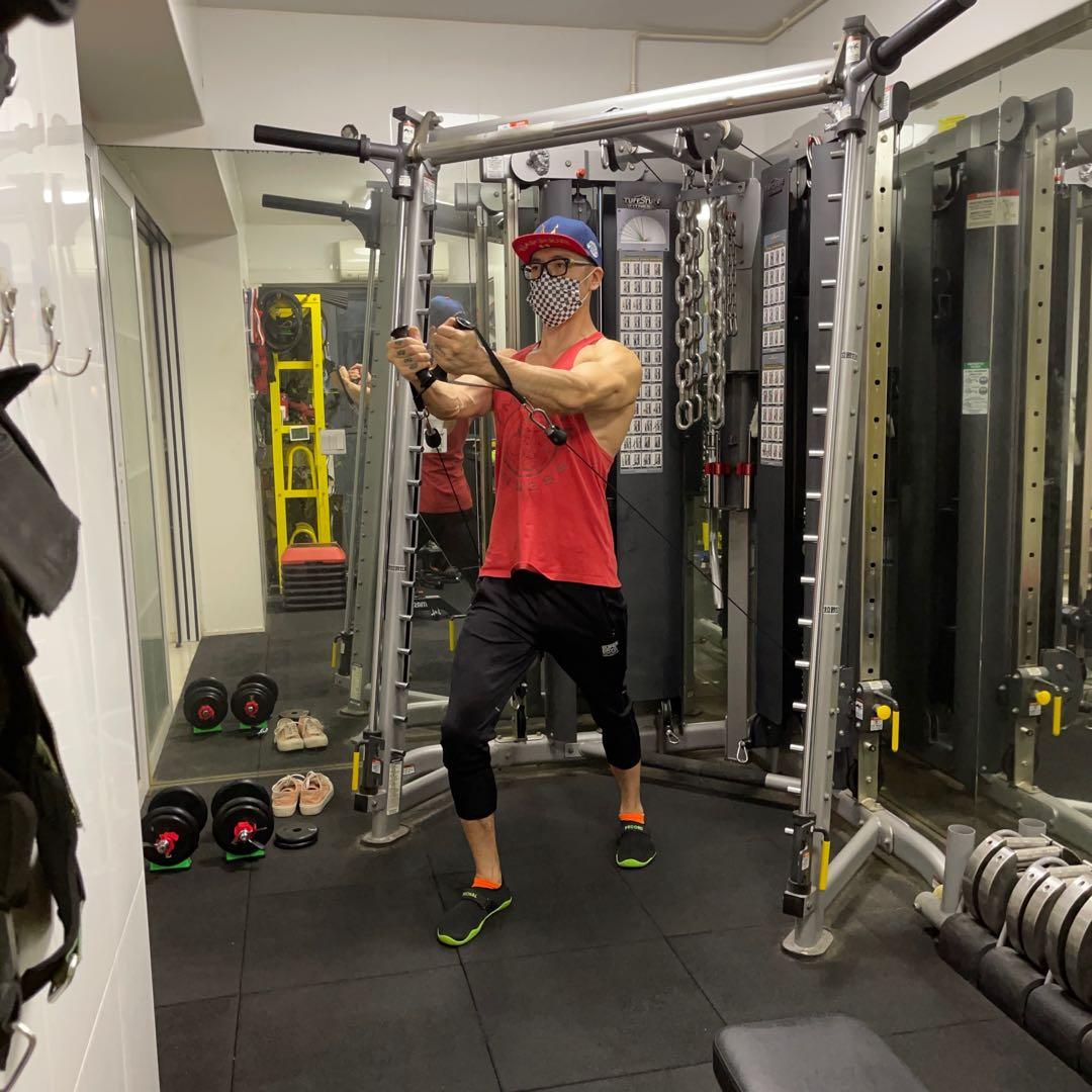 Discount of S 7000 EVOLUTION CORNER MULTI FUNCTIONAL TRAINER WITH SMITH PRESS CXT 225 SMITH MACHINE RACK HOME GYM Sports Equipment Exercise Fitness Weights Dumbbells on Carousell
