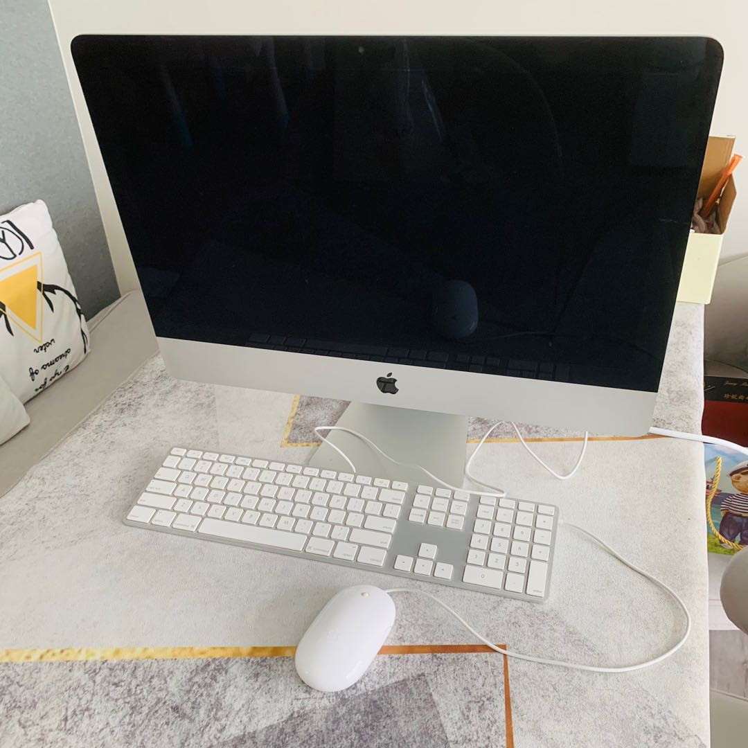 iMac（21.5inch, Late 2013）+第2世代キーボードとマウス