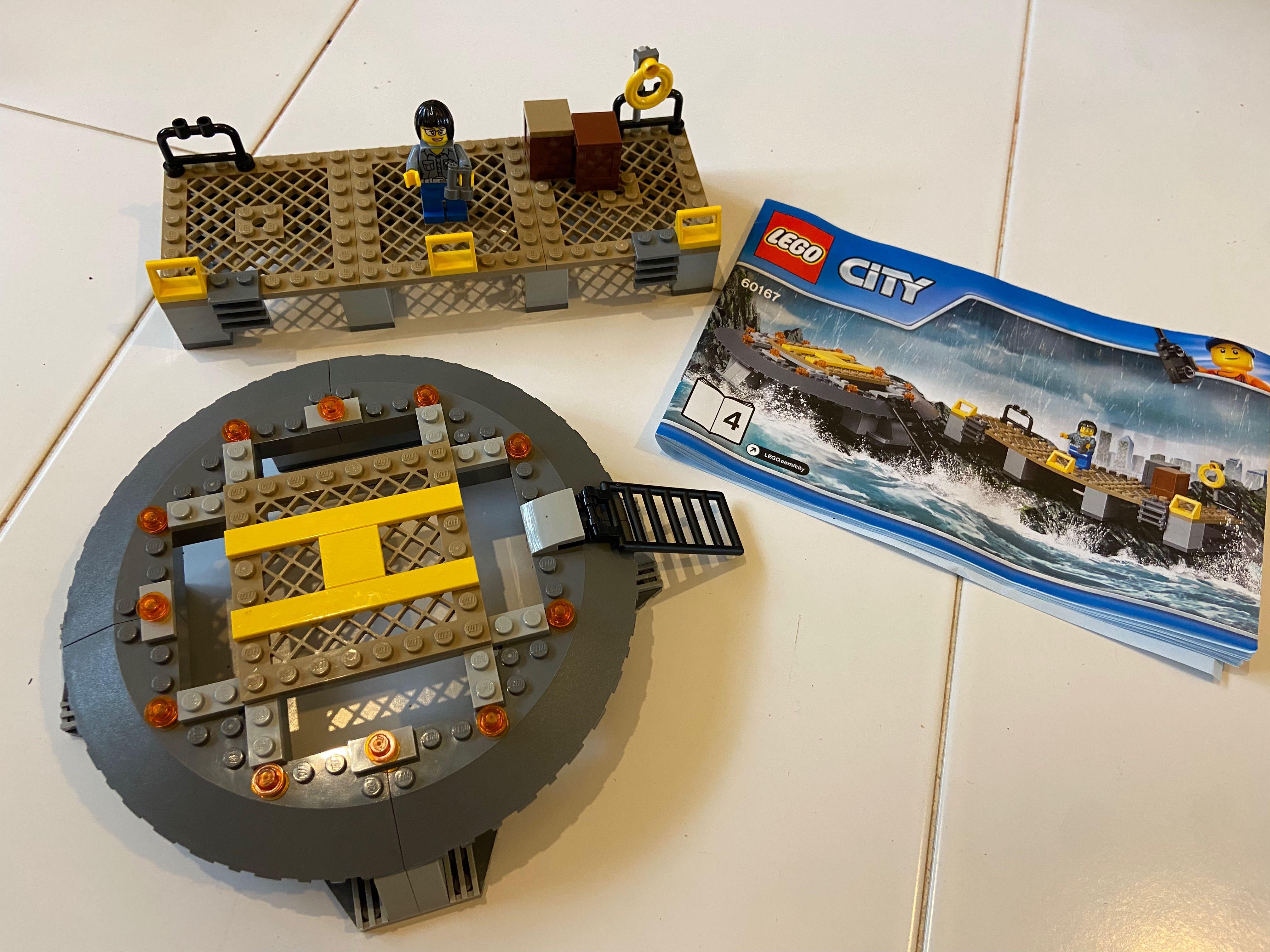 Lego helicopter landing discount pad
