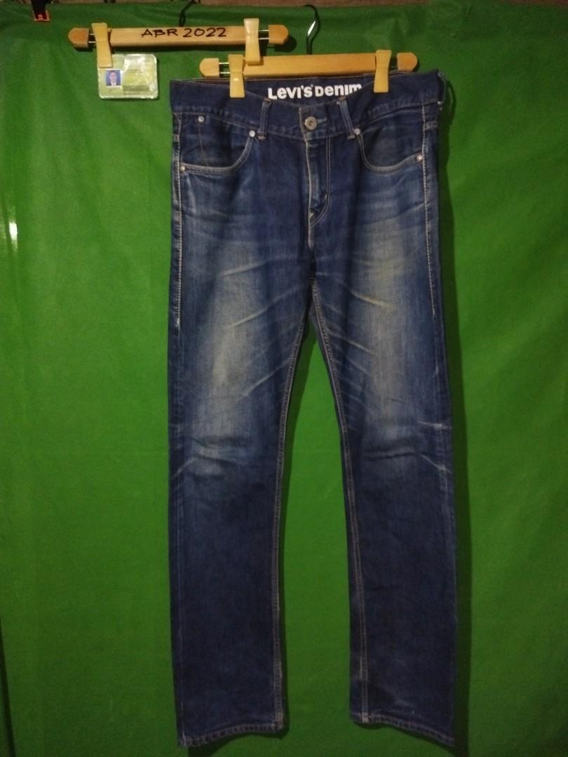 Levi's 522 slim straight, Men's Fashion, Bottoms, Jeans on Carousell