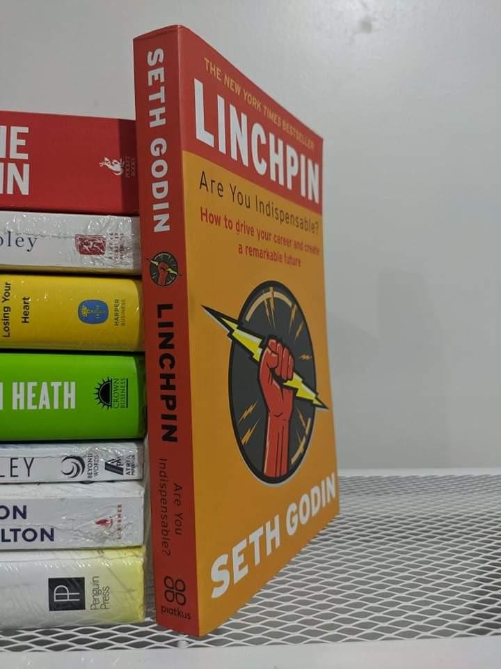 Linchpin Are You Indispensable? by Seth Godin Book, Hobbies & Toys