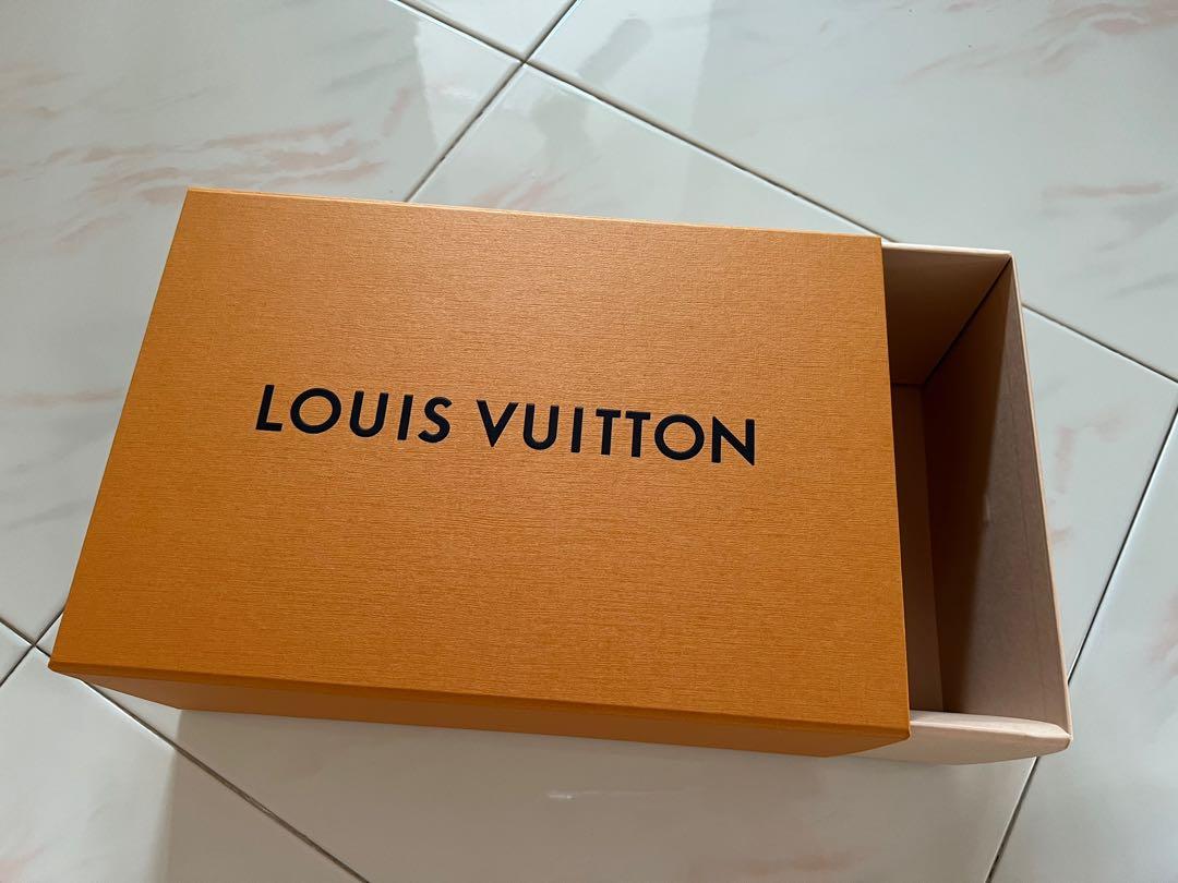 Louis Vuitton box with draw 6.5x6.5x3