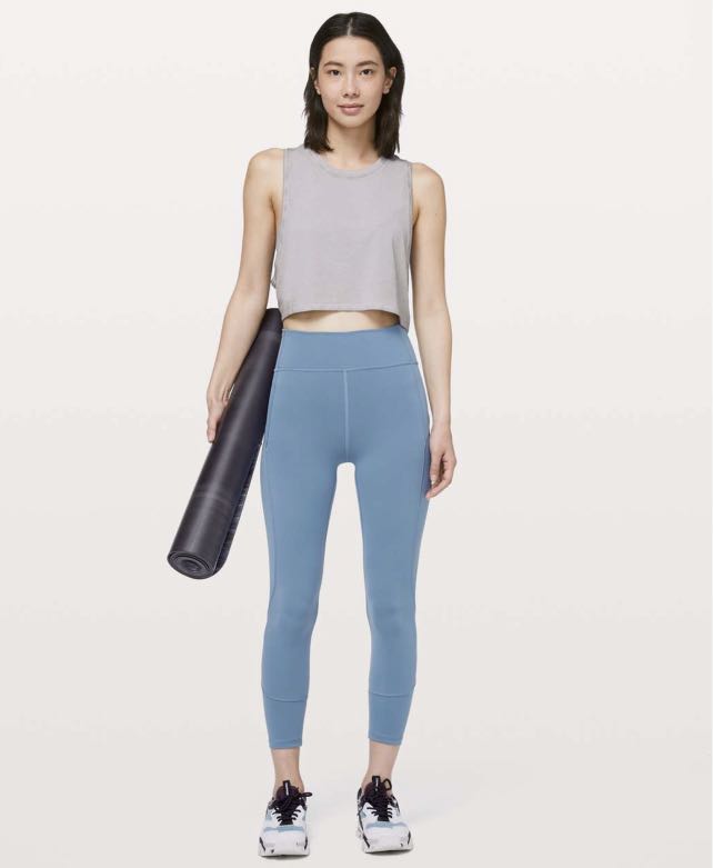 Lululemon Reveal 7/8 Tights in Dazed 25, Size 2, Women's Fashion,  Activewear on Carousell