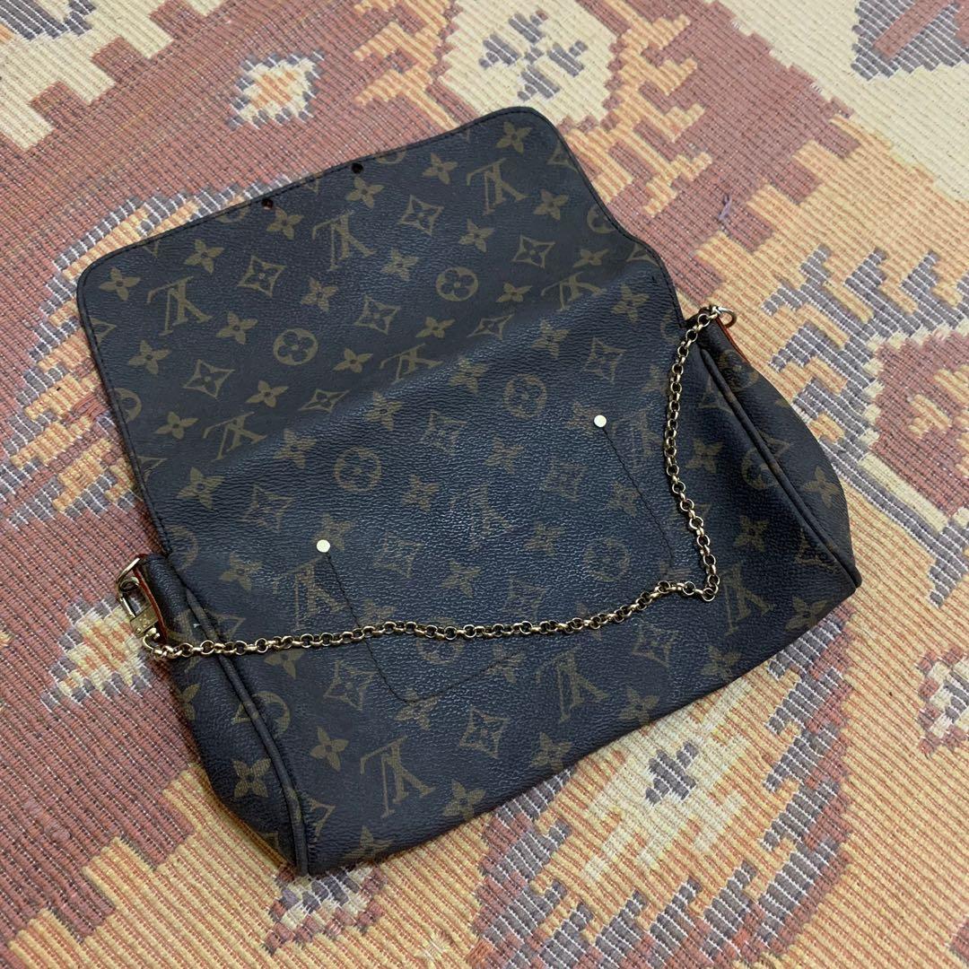 Louis Vuitton MONOGRAM 2022 SS Saumur Slingbag (M45912)