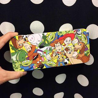 :::OH YEAH!:::日本進口 卡通鐵製鉛筆盒 鐵盒 玩具總動員 ToyStory 迪士尼 耶誕禮物 交換禮物