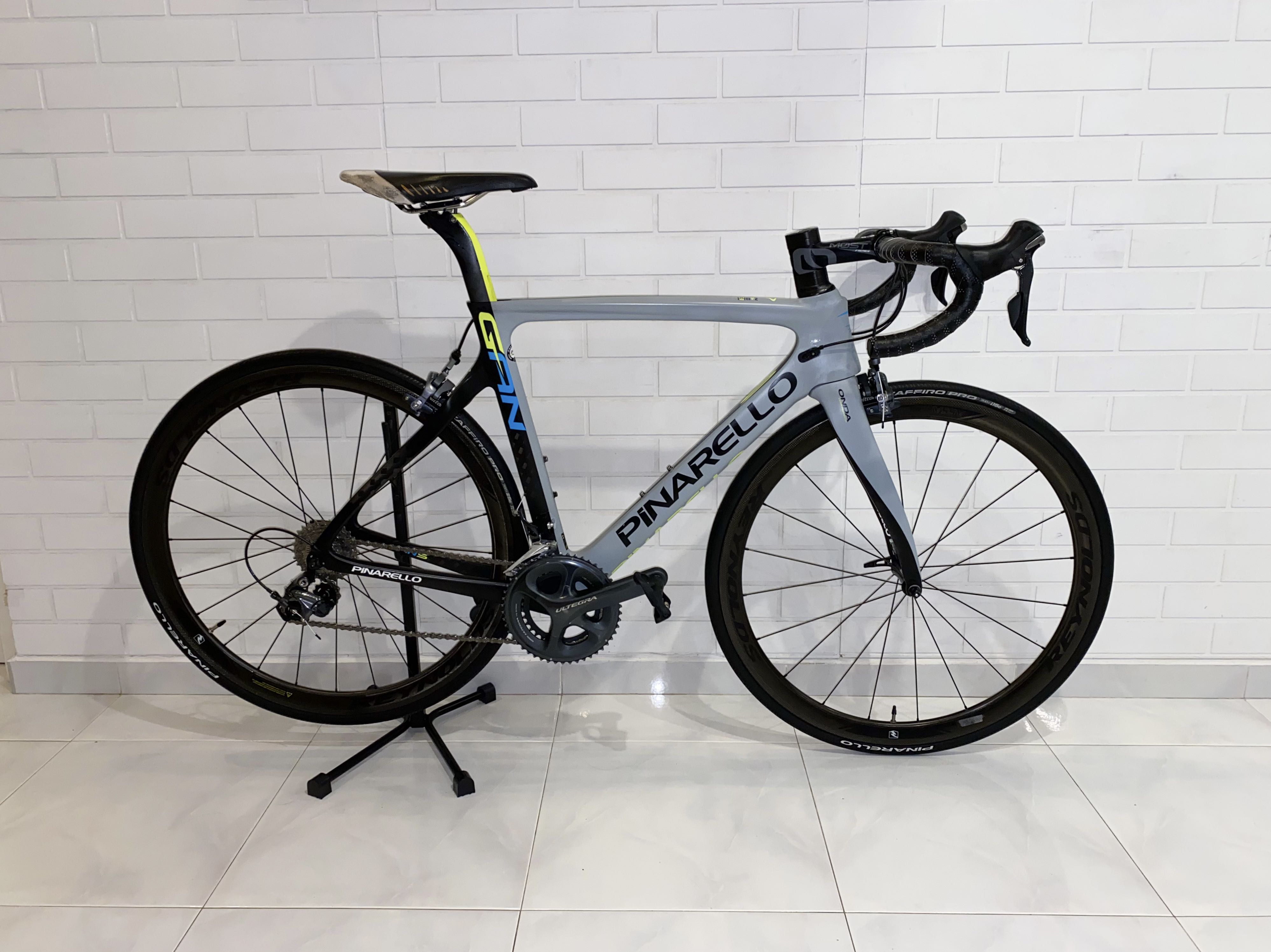 Pinarello top gan ultegra
