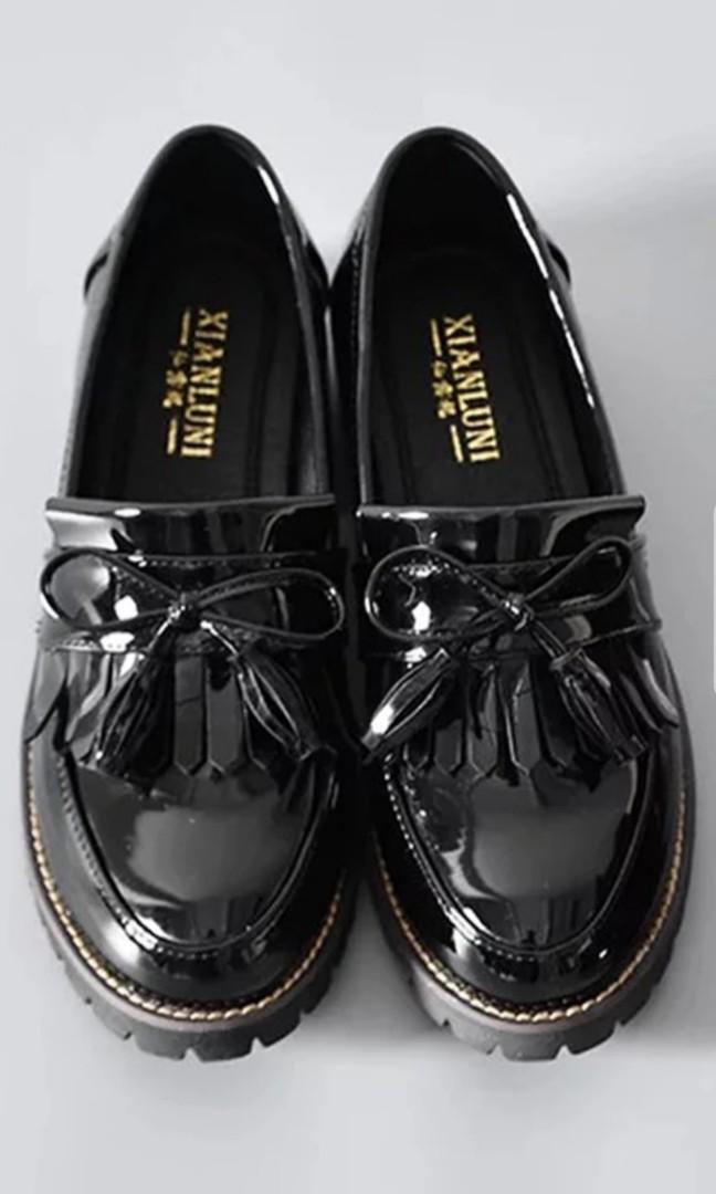 platform tassel loafers