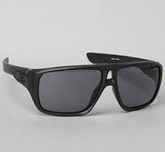 Oakley dispatch 1 2025
