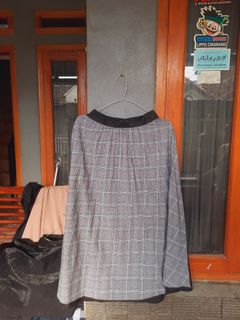 (Kategori: ) berada di . Dikirim oleh ceceythrift (ID iklan 1157827929, Gambar 1). Deskripsi: .