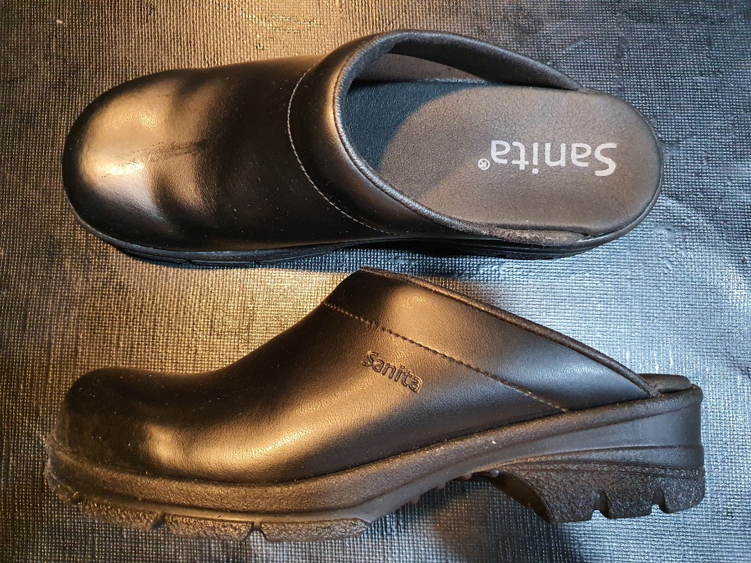 Sanita clogs sale hotsell