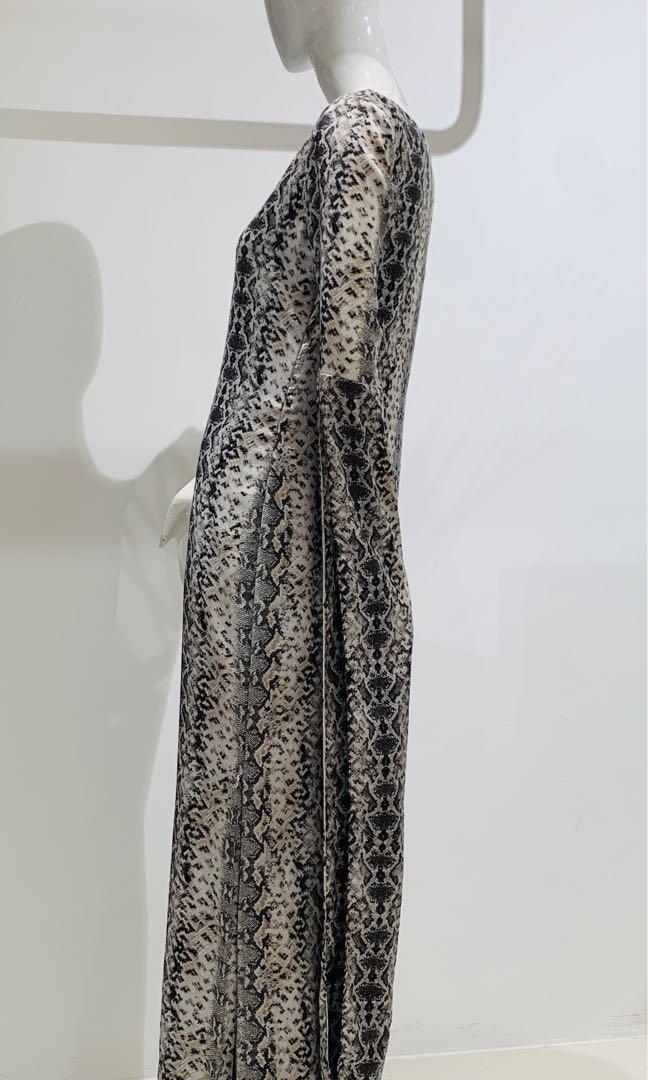 Brandnew Snake printed stretch maxi dress Women s Fashion