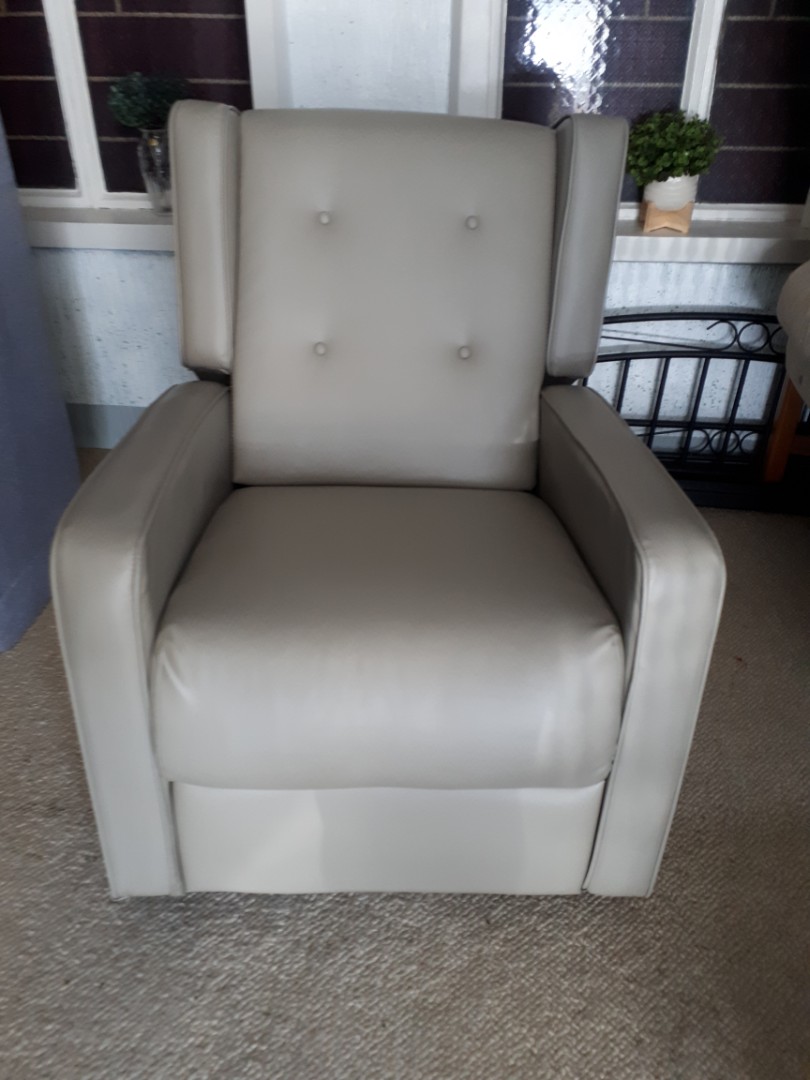 Sohl hot sale massage chair