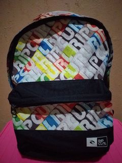 (Kategori: ) berada di . Dikirim oleh paramythrift_store (ID iklan 1157799909, Gambar 1). Deskripsi: .