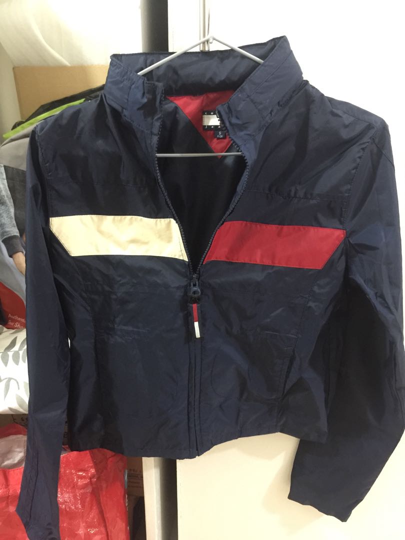 Tommy Hilfiger waterproof jacket, Women's Fashion, Coats, Jackets and