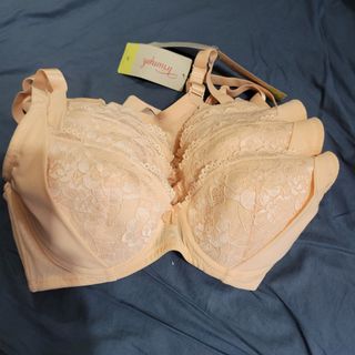 （分類：）位於 。 由 siujm 提交（商品編號 1157732268，圖片 1）。簡介： 。
