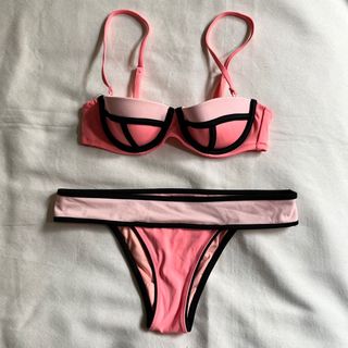 (Category: ) located in . Submitted by kmv_shop (Listing ID 1157748286, Image 1). Description: .