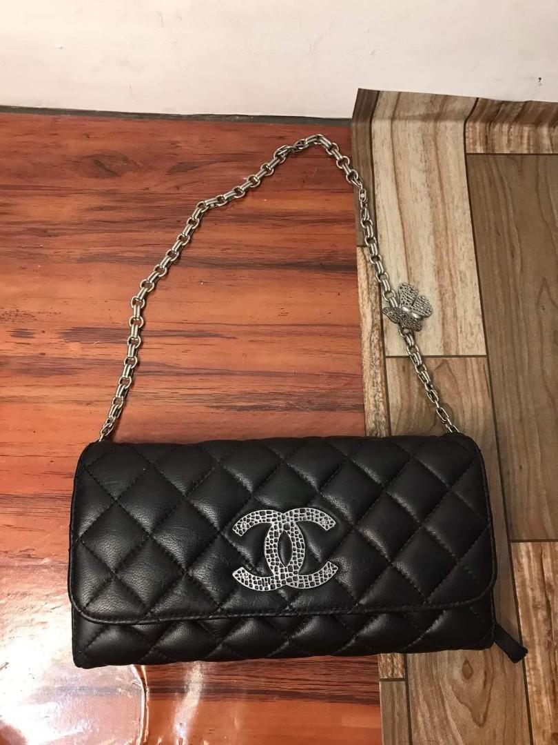 Vintage No hologram Chanel butterfly bag Women s Fashion Bags Wallets Cross body Bags on Carousell
